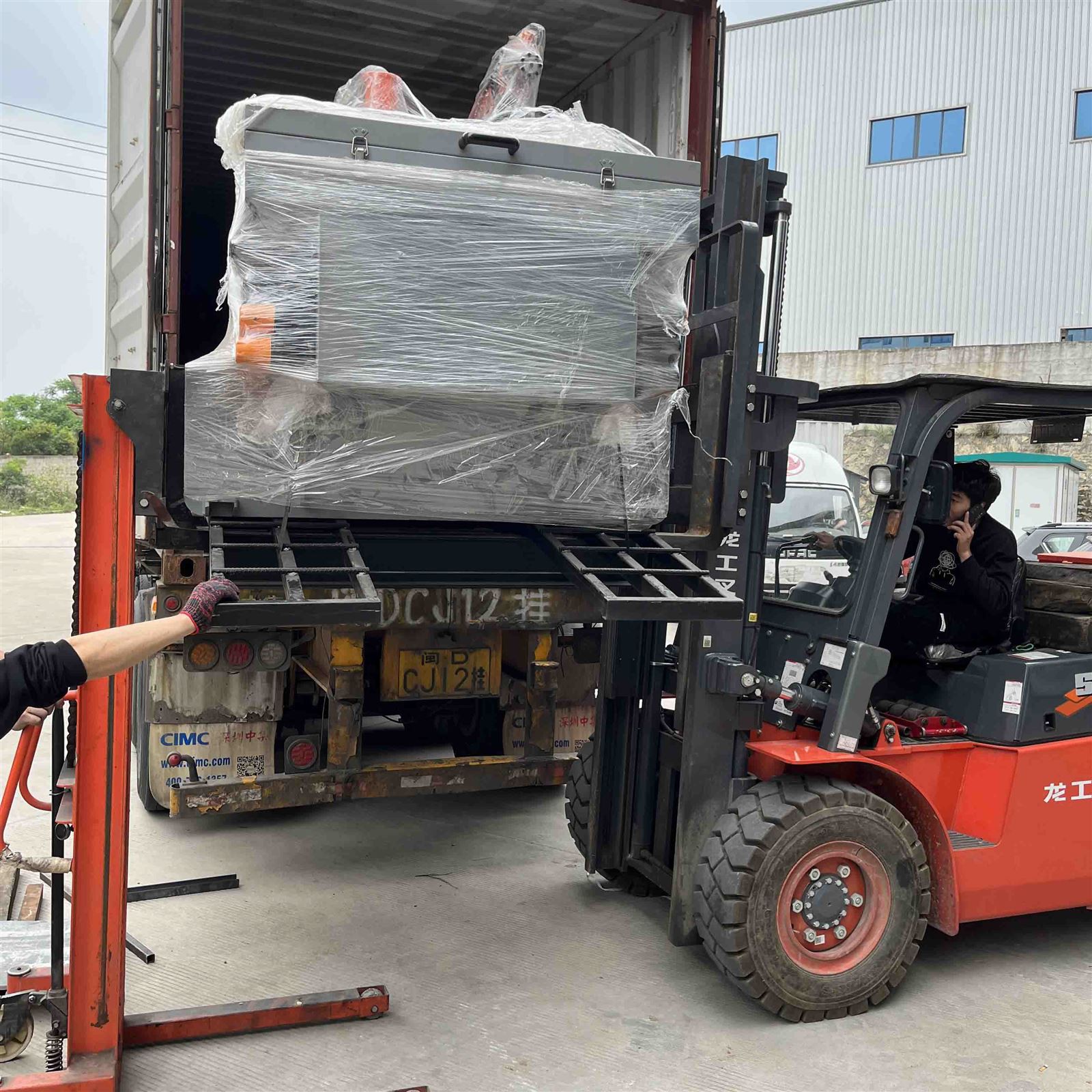 Pneumatic Crawler Drill Loading Container Pneumatic Crawler Drill Loading Container